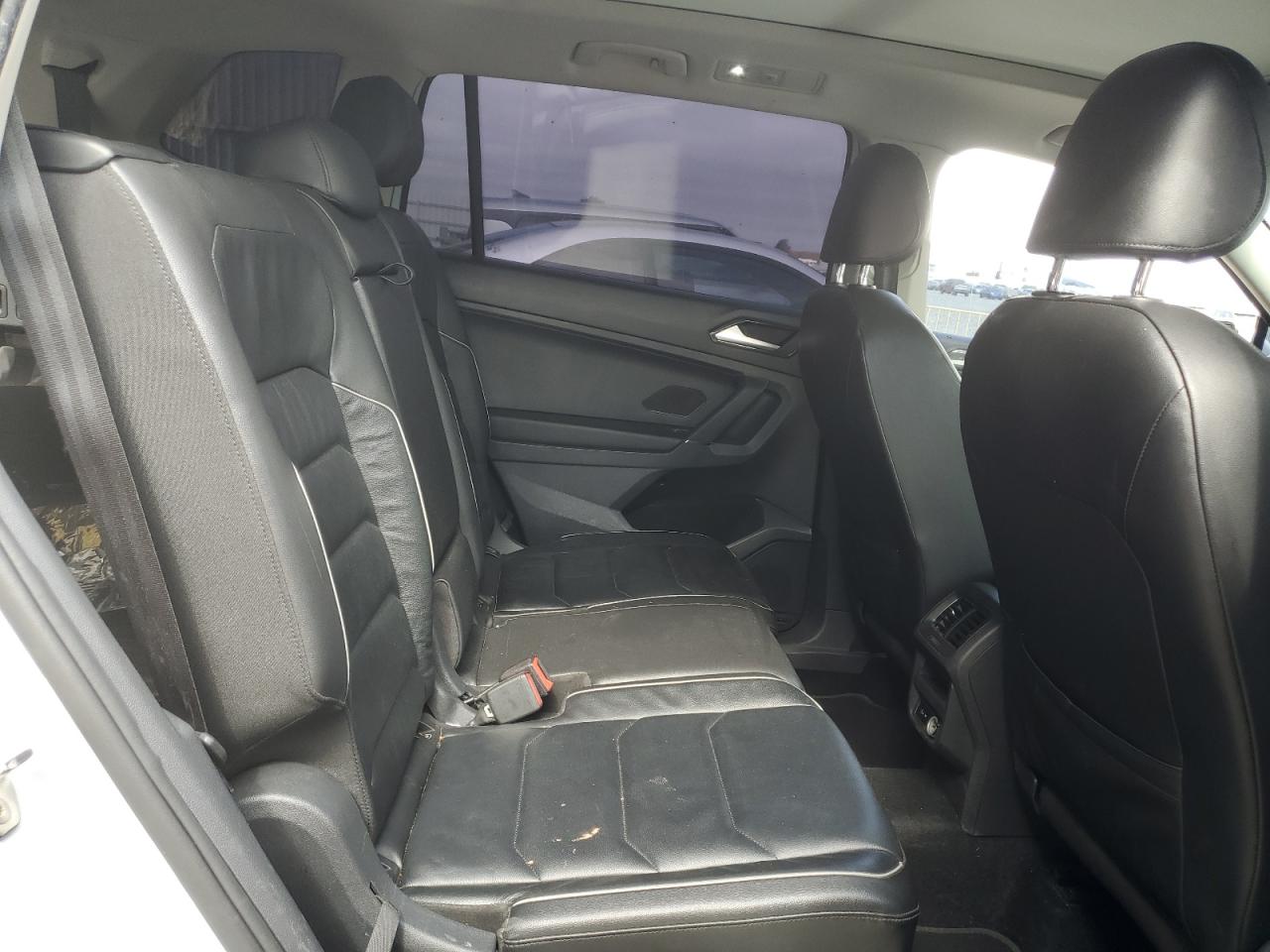 2018 Volkswagen Tiguan Sel Premium VIN: 3VV5B7AX5JM002492 Lot: 64696275