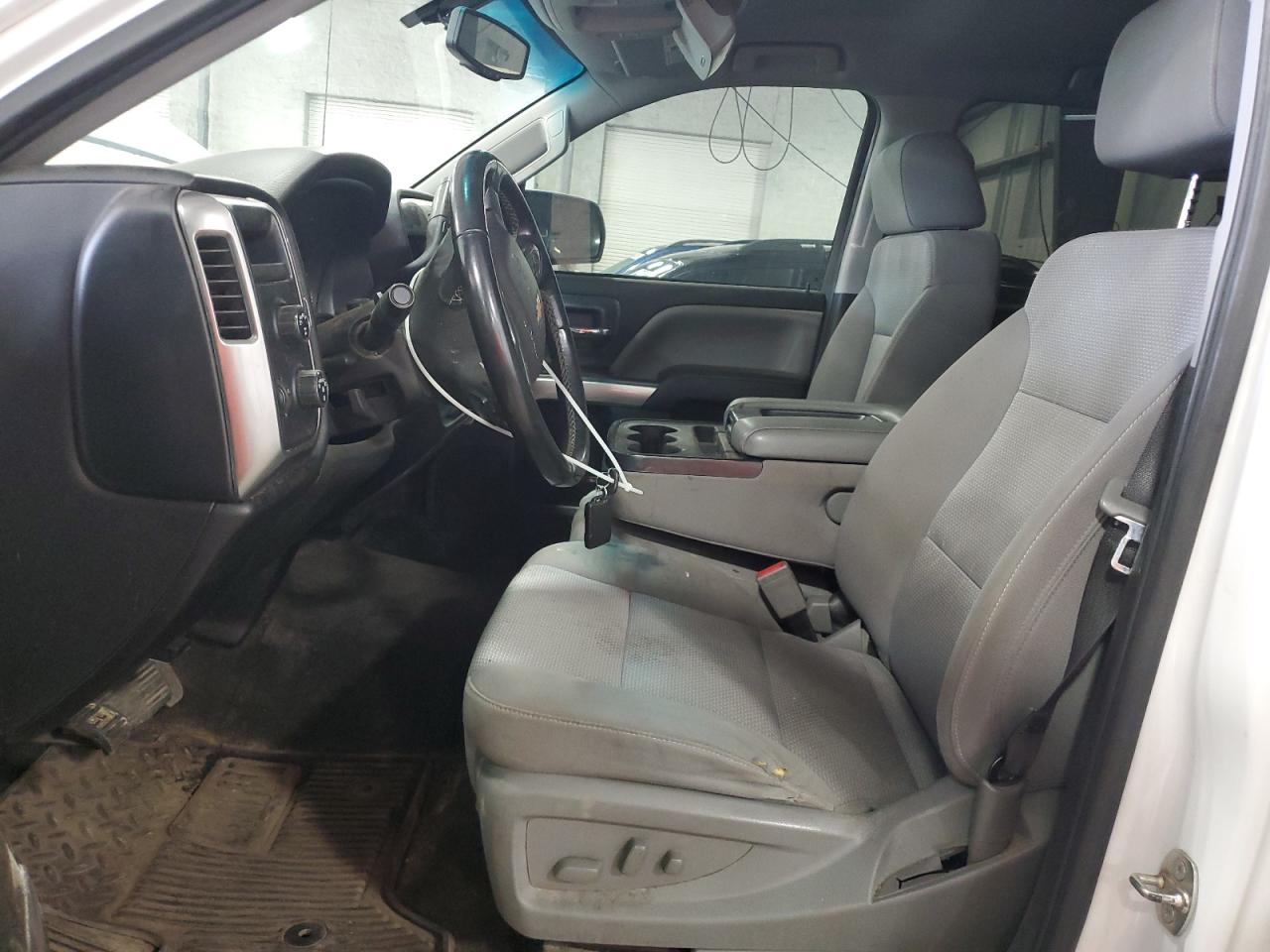 3gcukrec8jg444159 3GCUKREC8JG444159 2018 Chevrolet Silverado K1500 Lt