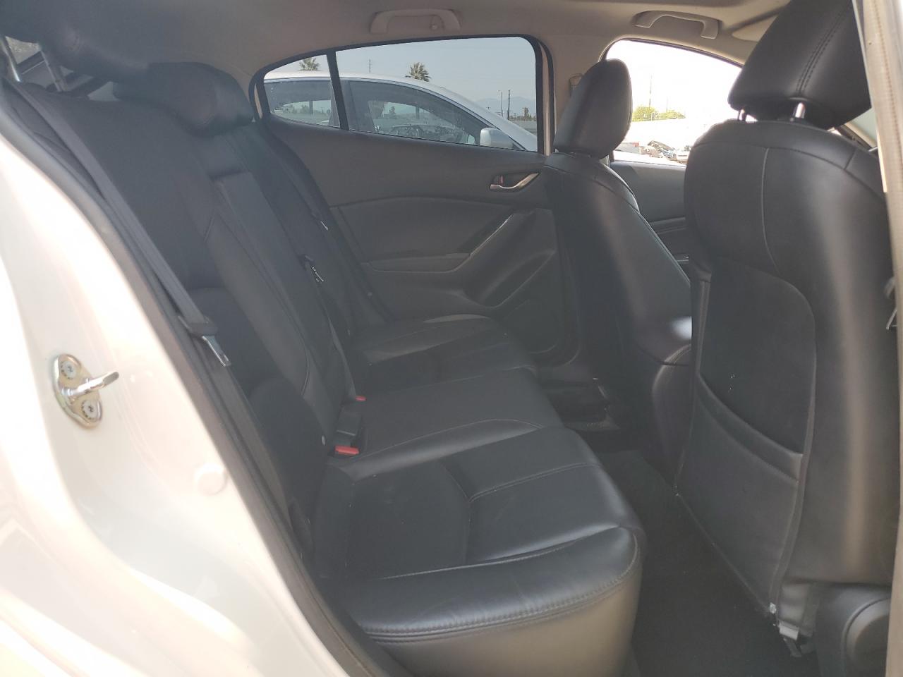 2018 Mazda 3 Touring VIN: 3MZBN1L37JM273731 Lot: 64814965