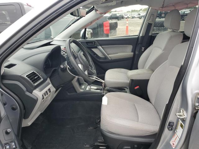  SUBARU FORESTER 2018 Srebrny