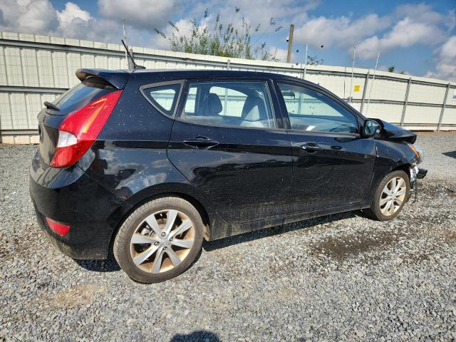  HYUNDAI ACCENT 2013 Czarny