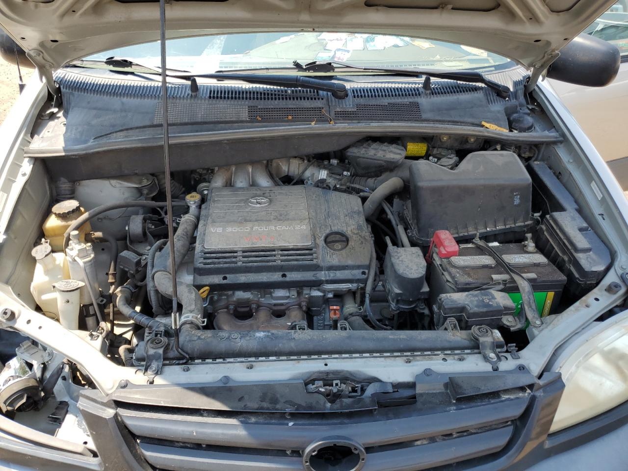 2001 Toyota Sienna Le VIN: 4T3ZF13C61U392142 Lot: 61845955