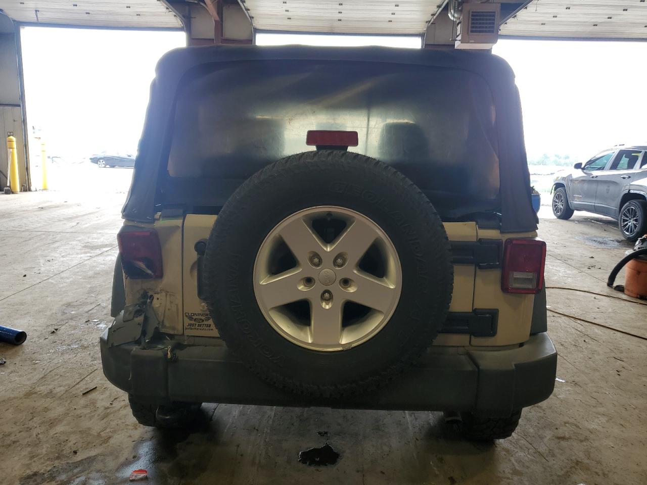 2016 Jeep Wrangler Sport VIN: 1C4AJWAG4GL276027 Lot: 64430155