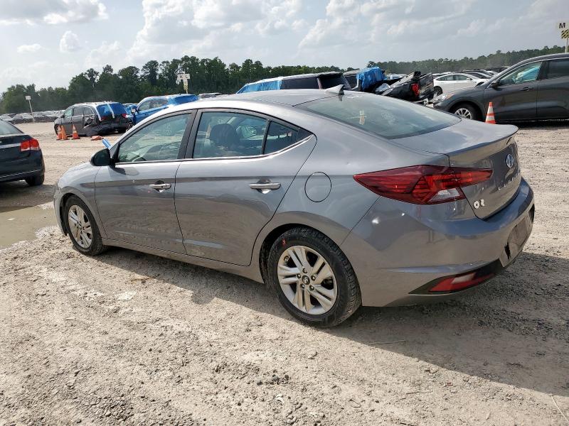  HYUNDAI ELANTRA 2019 Srebrny