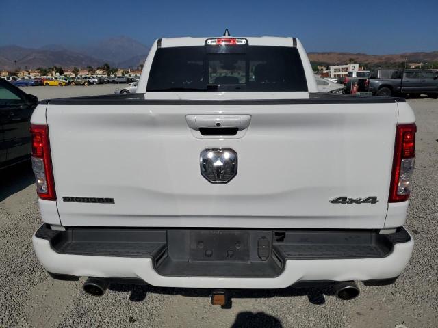  RAM 1500 2021 Белы