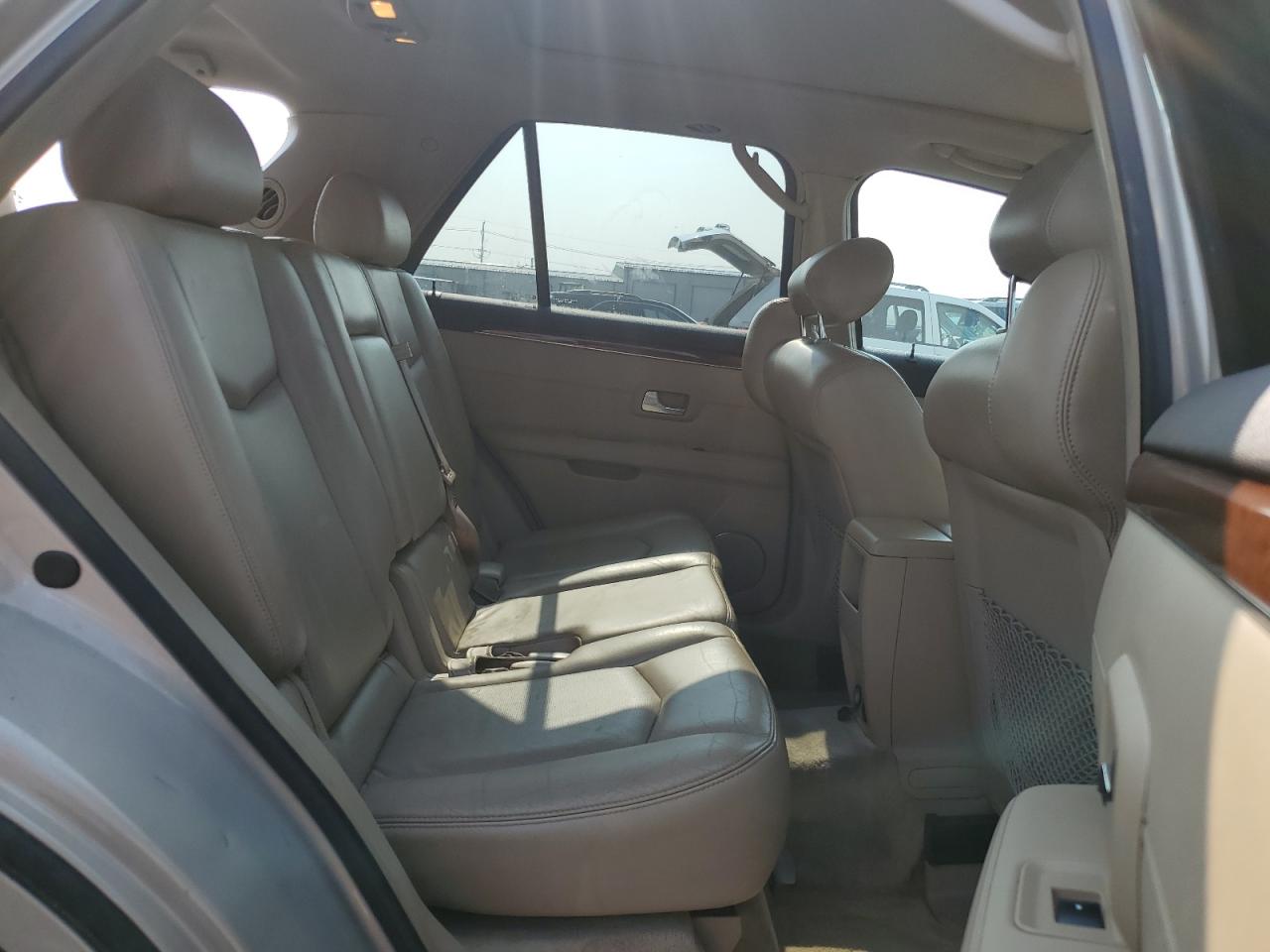 2007 Cadillac Srx VIN: 1GYEE637870157170 Lot: 64576325