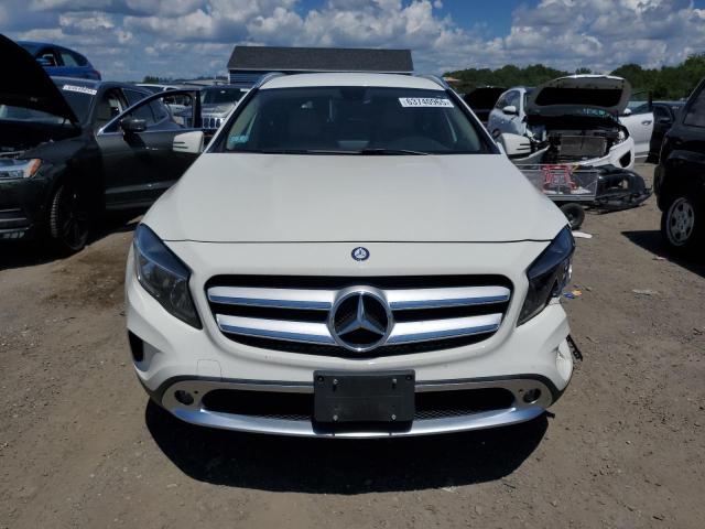 Parquets MERCEDES-BENZ GLA-CLASS 2015 Biały