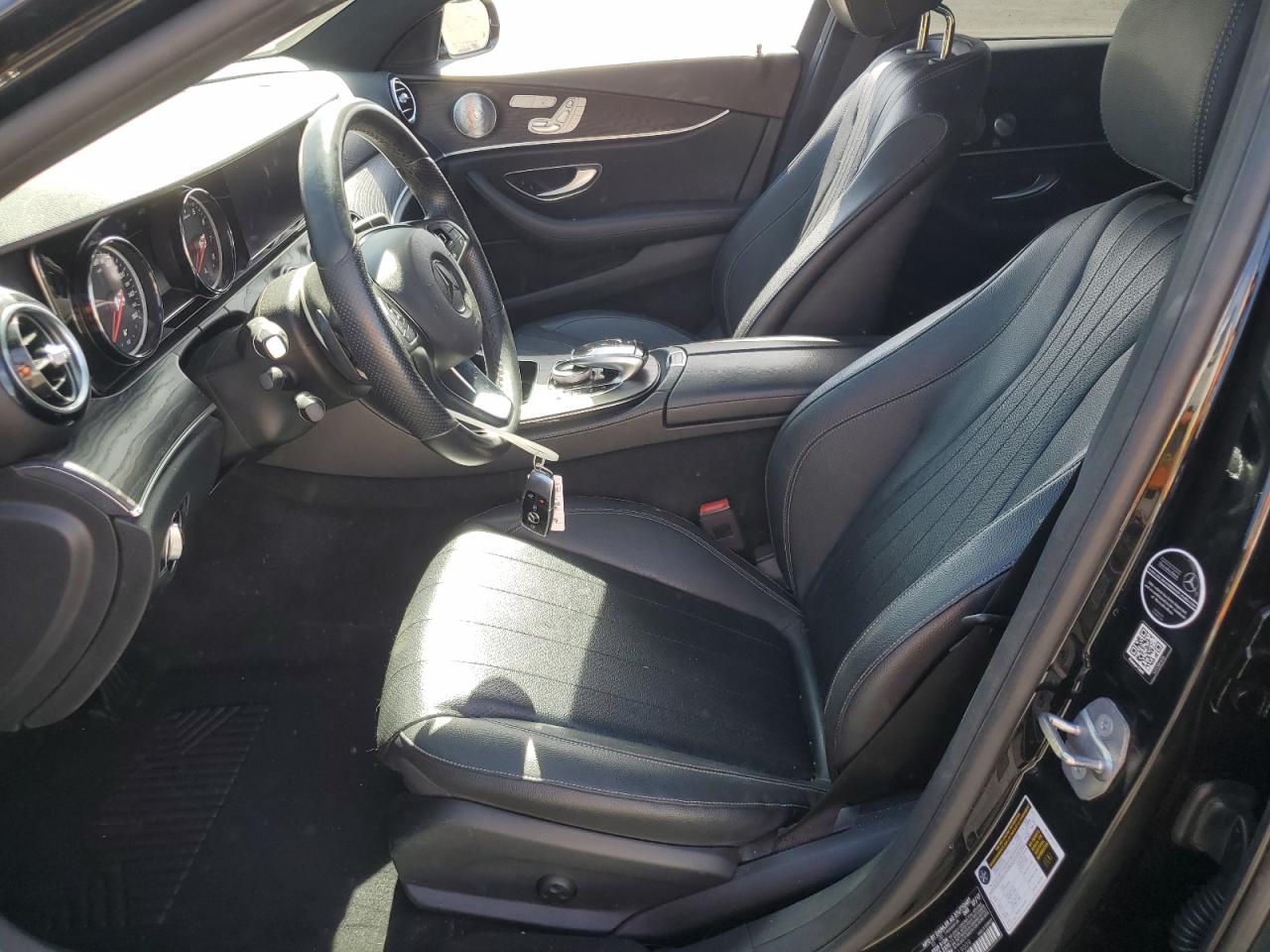 2018 Mercedes-Benz E 300 VIN: WDDZF4JB2JA319009 Lot: 66032695