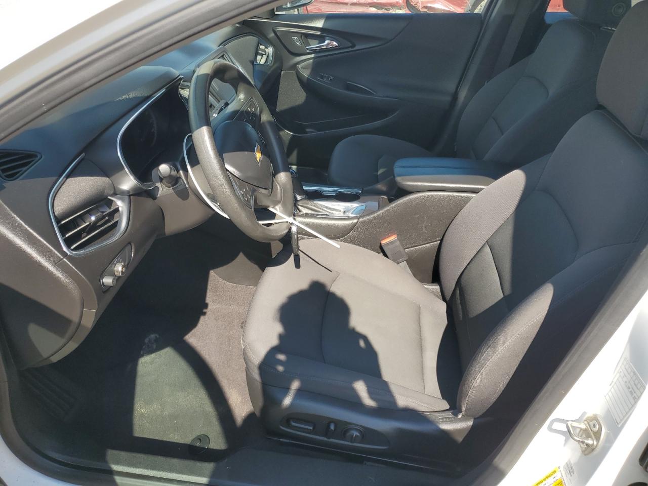 1g1ze5stxhf159493 1G1ZE5STXHF159493 2017 Chevrolet Malibu Lt