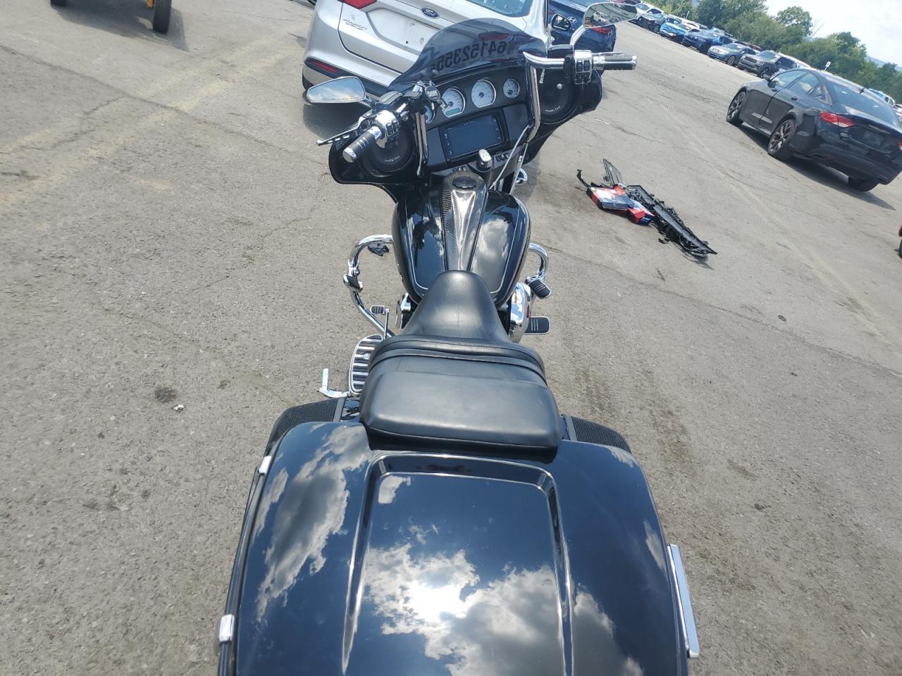 2014 Harley-Davidson Flhxs Street Glide Special VIN: 1HD1KRM16EB695407 Lot: 64152355