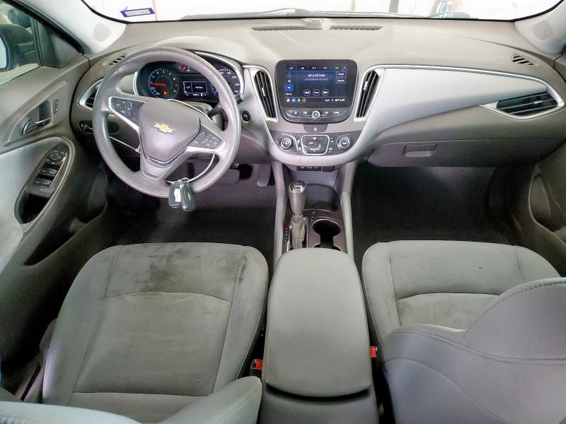  CHEVROLET MALIBU 2019 Srebrny