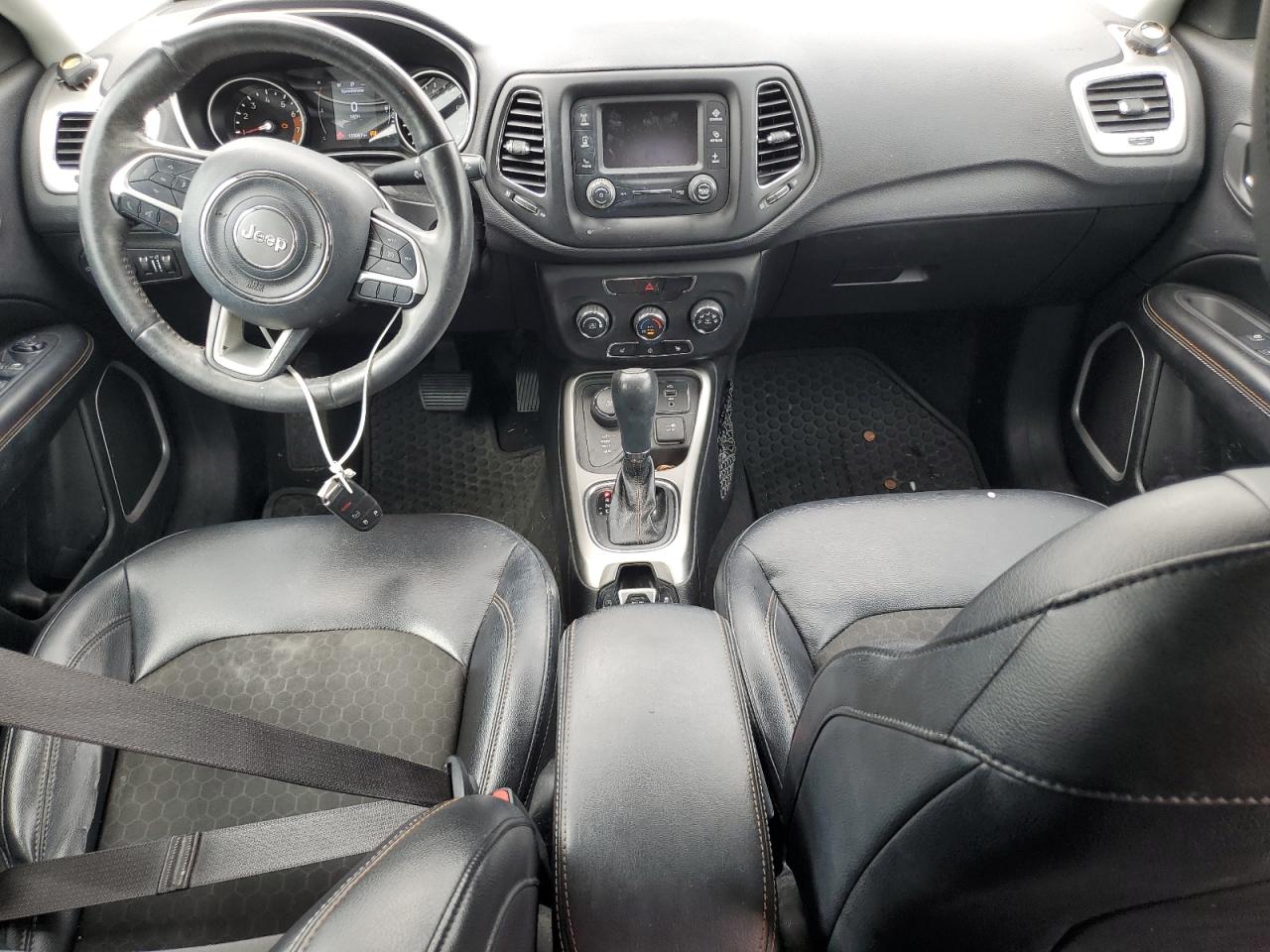 2017 Jeep Compass Latitude VIN: 3C4NJDBB7HT670989 Lot: 65260475