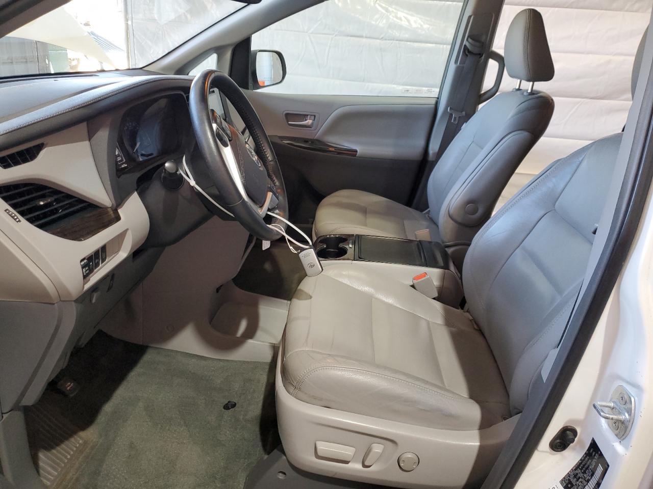 5tddk3dc3fs118664 5TDDK3DC3FS118664 2015 Toyota Sienna Xle