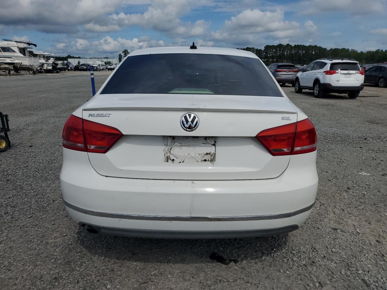 2013 Volkswagen Passat Sel VIN: 1VWCH7A37DC082544 Lot: 64787145
