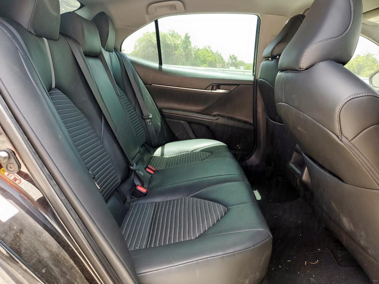 2019 Toyota Camry L VIN: 4T1B11HKXKU222103 Lot: 65081035