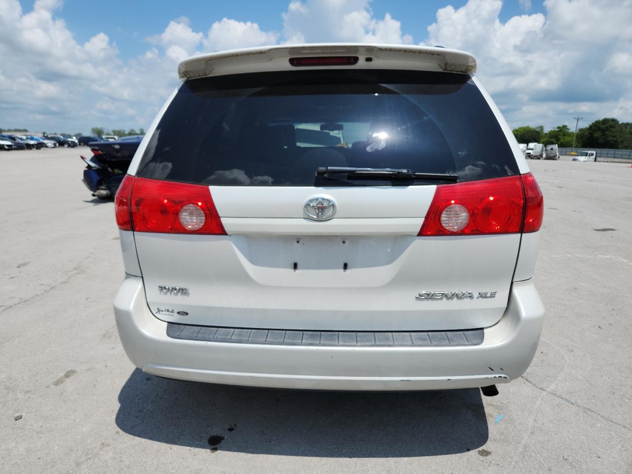 2008 Toyota Sienna Xle VIN: 5TDZK22C08S212944 Lot: 65367715