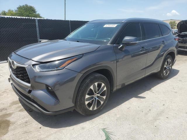 TOYOTA HIGHLANDER 2021