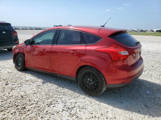 Hatchbacks FORD FOCUS 2012 Red