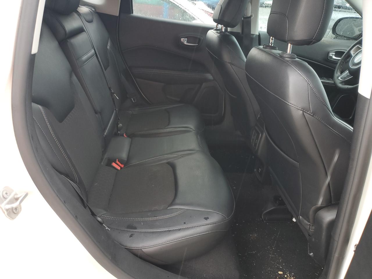 2018 Jeep Compass Latitude VIN: 3C4NJDBB5JT112371 Lot: 65045835