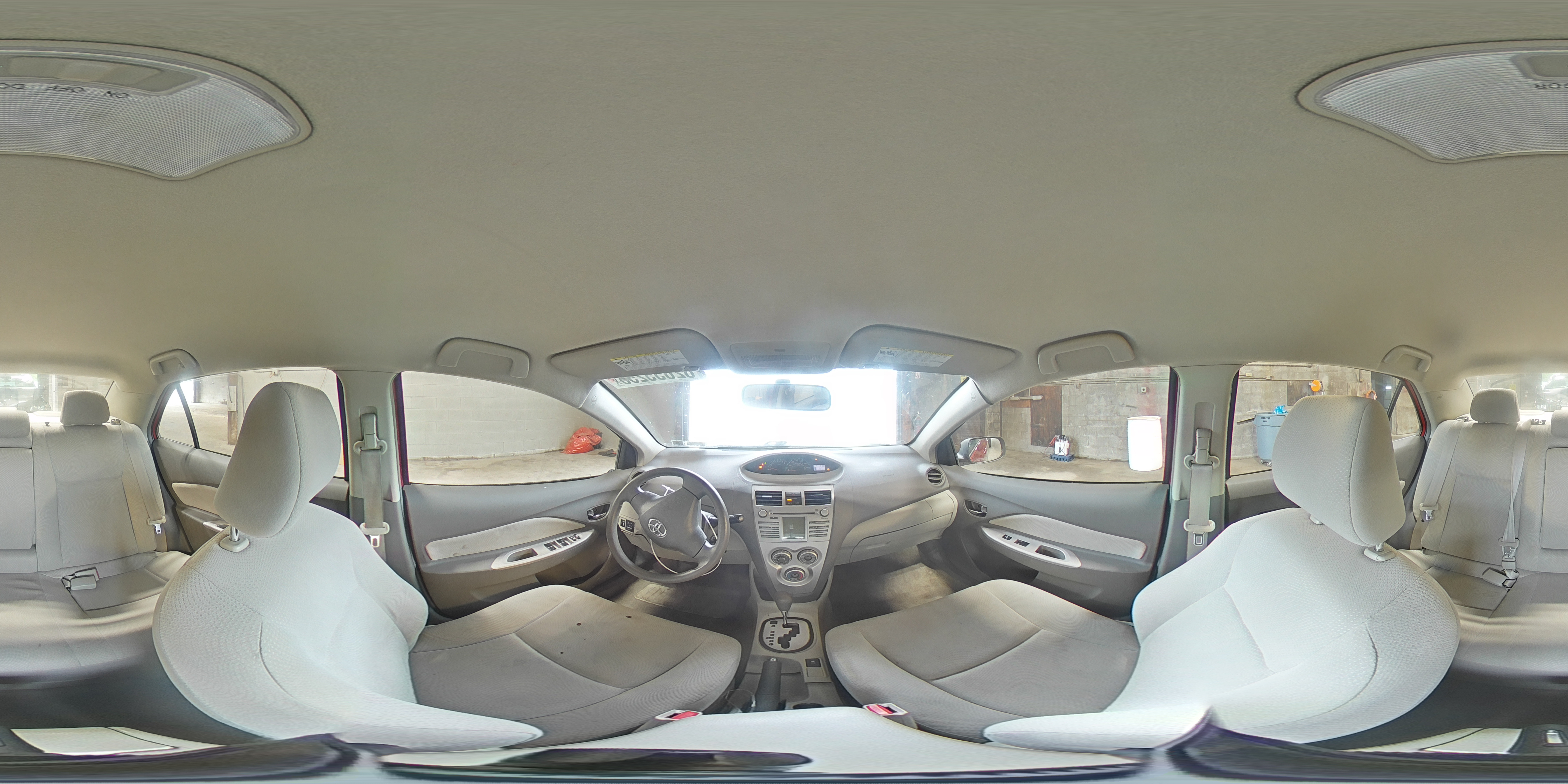 2011 Toyota Yaris VIN: JTDBT4K38B1402683 Lot: 62655255