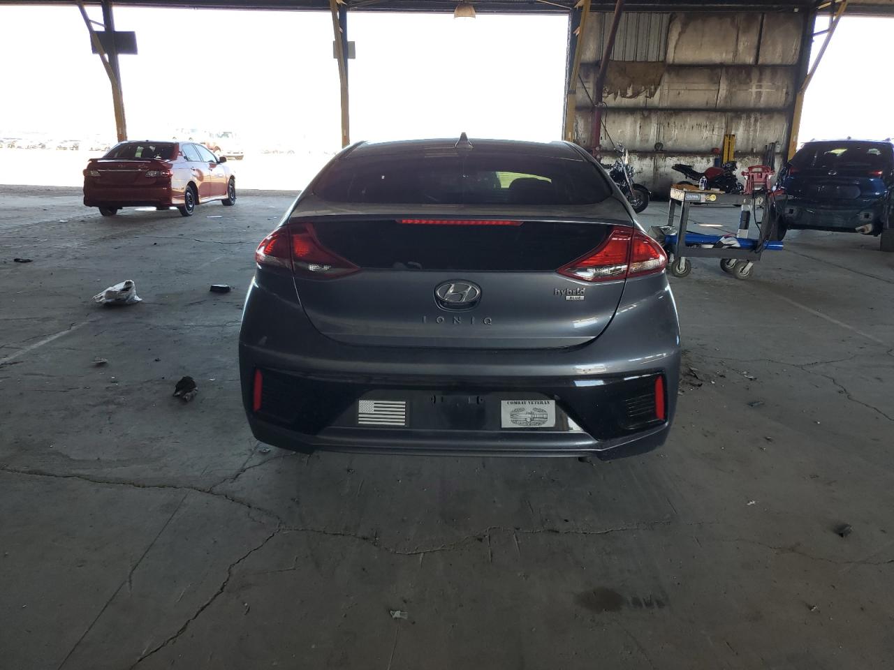 2018 Hyundai Ioniq Blue VIN: KMHC65LC8JU066476 Lot: 64273995