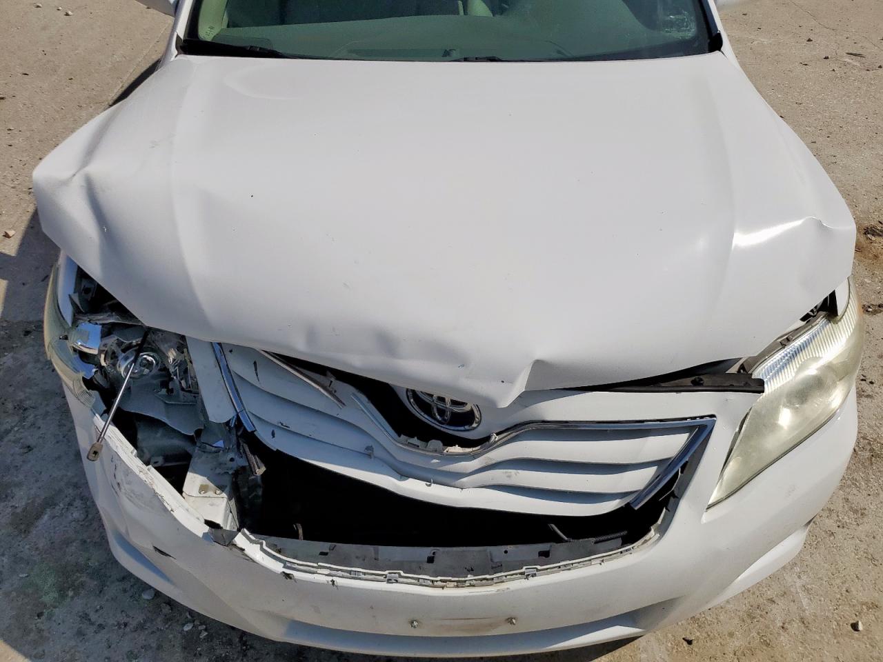 2010 Toyota Camry Base VIN: 4T4BF3EKXAR073424 Lot: 64656945