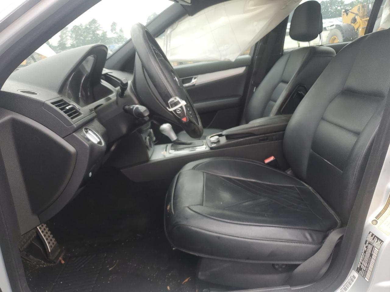 2011 Mercedes-Benz C 300 VIN: WDDGF5EB1BA435309 Lot: 62735125