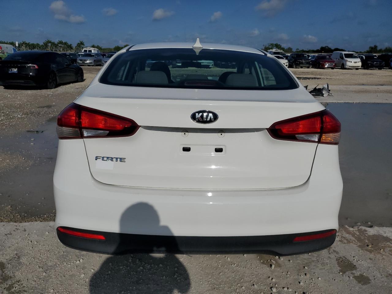 2018 Kia Forte Lx VIN: 3KPFK4A70JE164820 Lot: 63399955