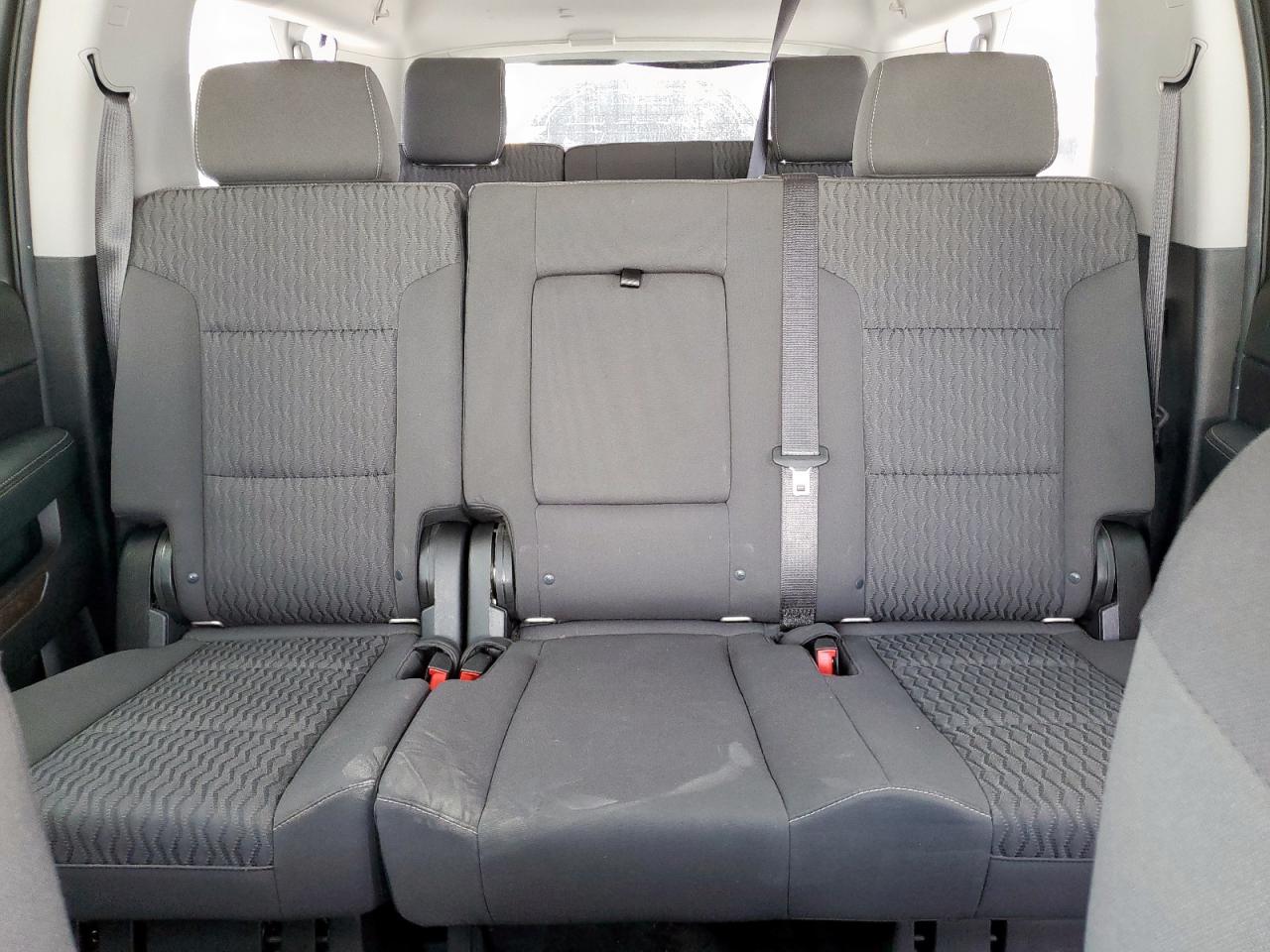 2019 Chevrolet Suburban C1500 VIN: 1GNSCKEC4KR239670 Lot: 63662175