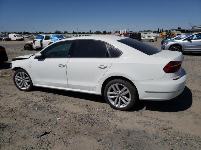  VOLKSWAGEN PASSAT 2019 White