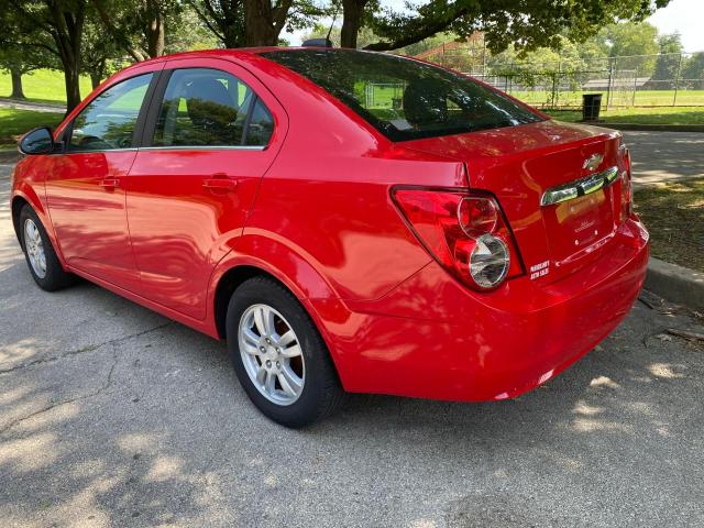 Sedans CHEVROLET SONIC 2016 Czerwony