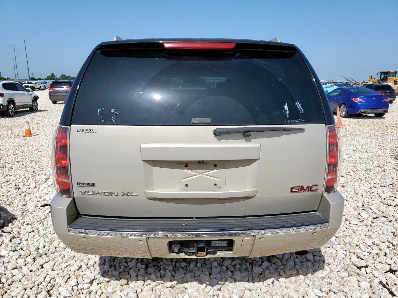 2011 GMC Yukon Xl Denali VIN: 1GKS1MEF6BR355834 Lot: 64033075