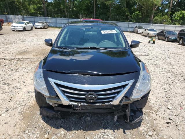  NISSAN VERSA 2017 Czarny