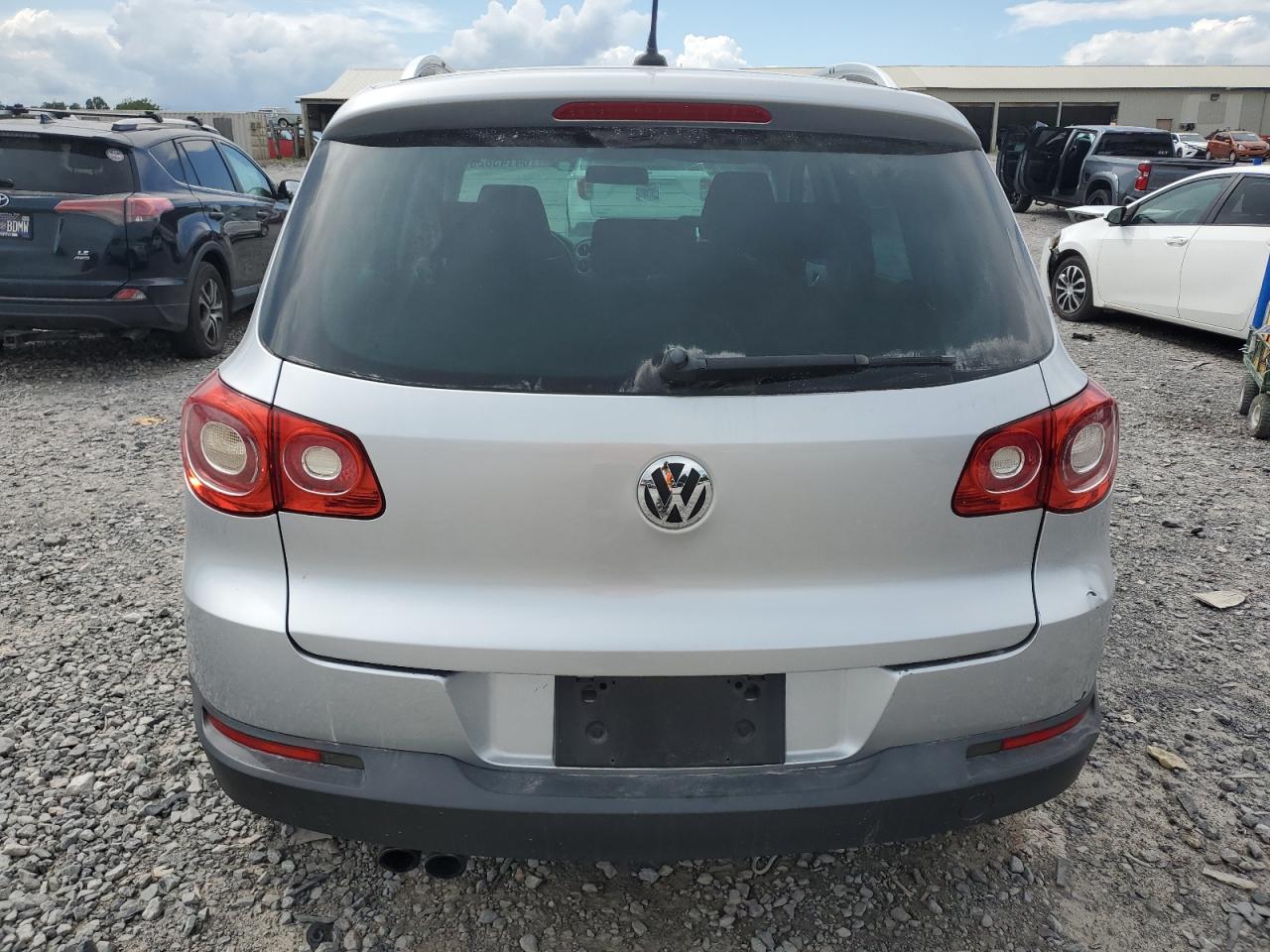 2010 Volkswagen Tiguan S VIN: WVGAV7AX9AW503286 Lot: 64143825