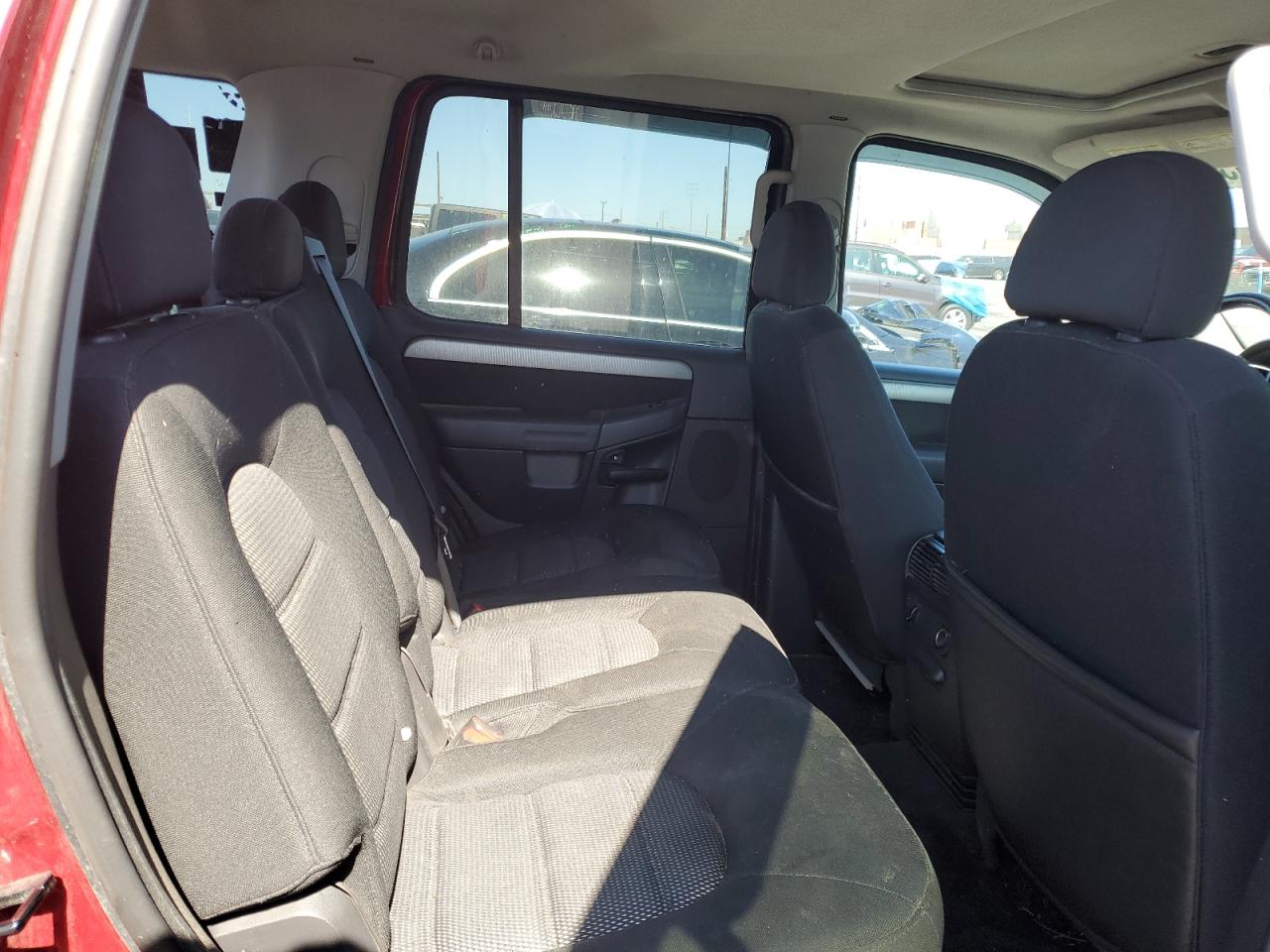 2004 Ford Explorer Xlt VIN: 1FMDU73W64ZA07949 Lot: 66765315