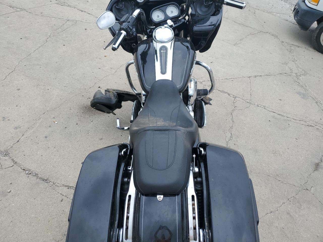2015 Harley-Davidson Fltrxs Road Glide Special VIN: 1HD1KTM18FB643520 Lot: 64784445
