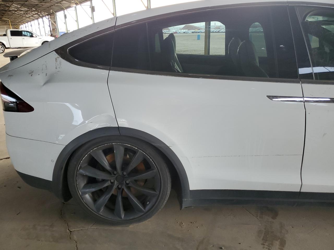 2016 Tesla Model X VIN: 5YJXCBE2XGF013703 Lot: 64971415