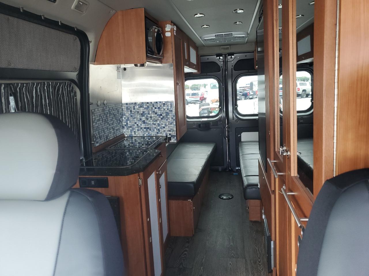 2017 Ram Promaster 3500 3500 High Camper VIN: 3C6URVJG3HE533678 Lot: 64829105