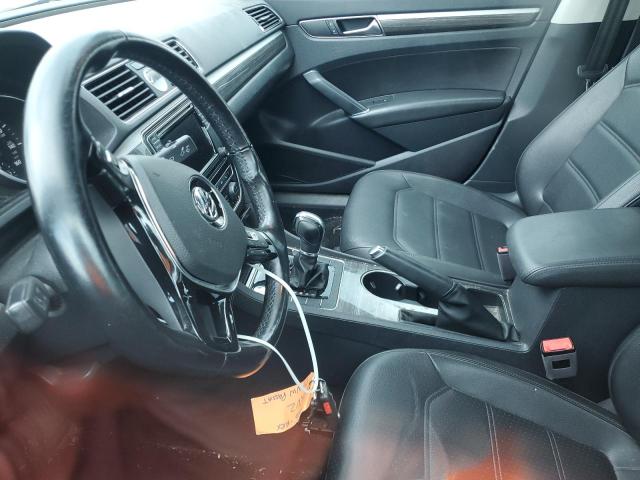  VOLKSWAGEN PASSAT 2017 Biały