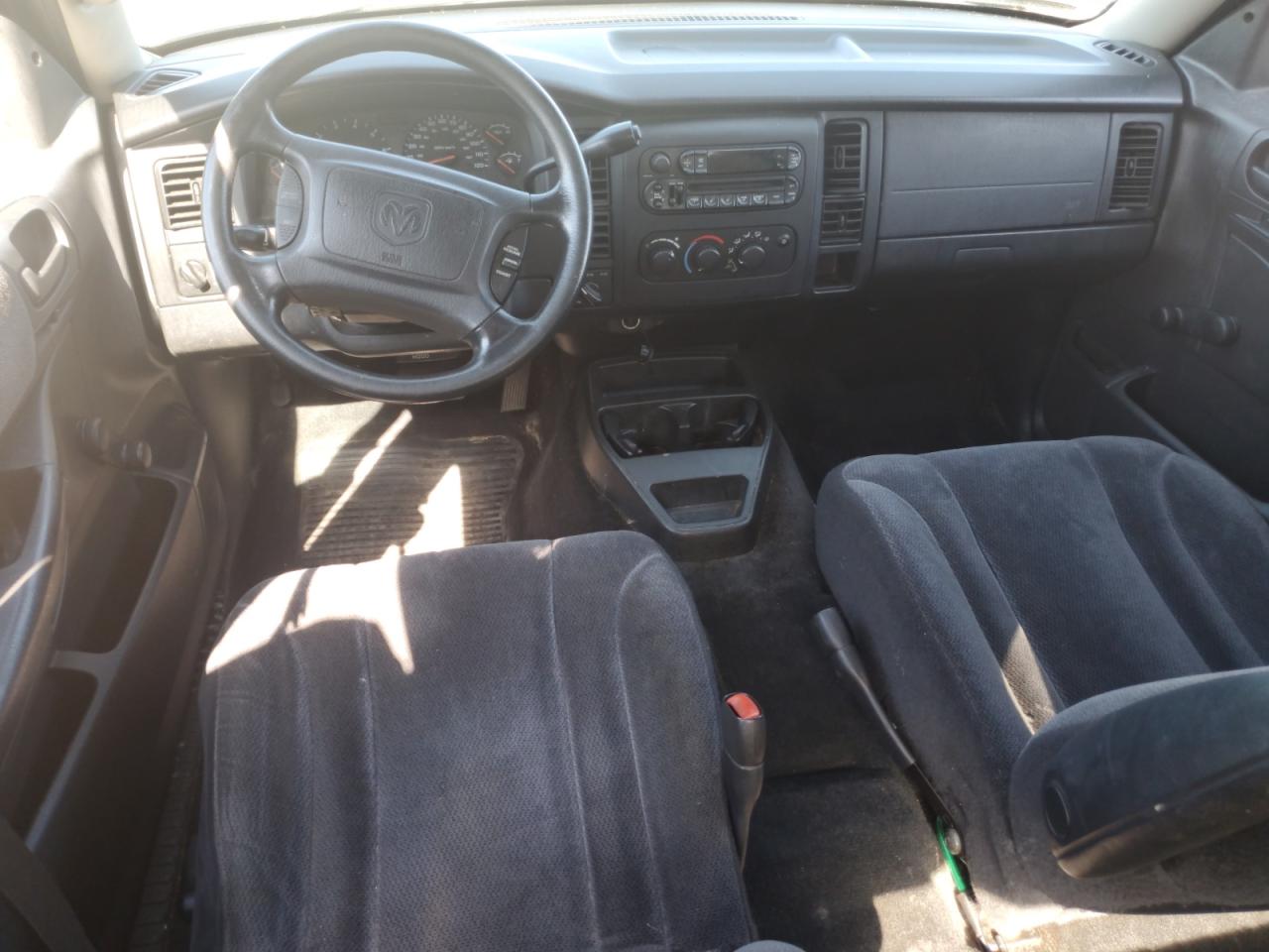 2004 Dodge Dakota Quad Sport VIN: 1D7HG38KX4S739706 Lot: 81505655