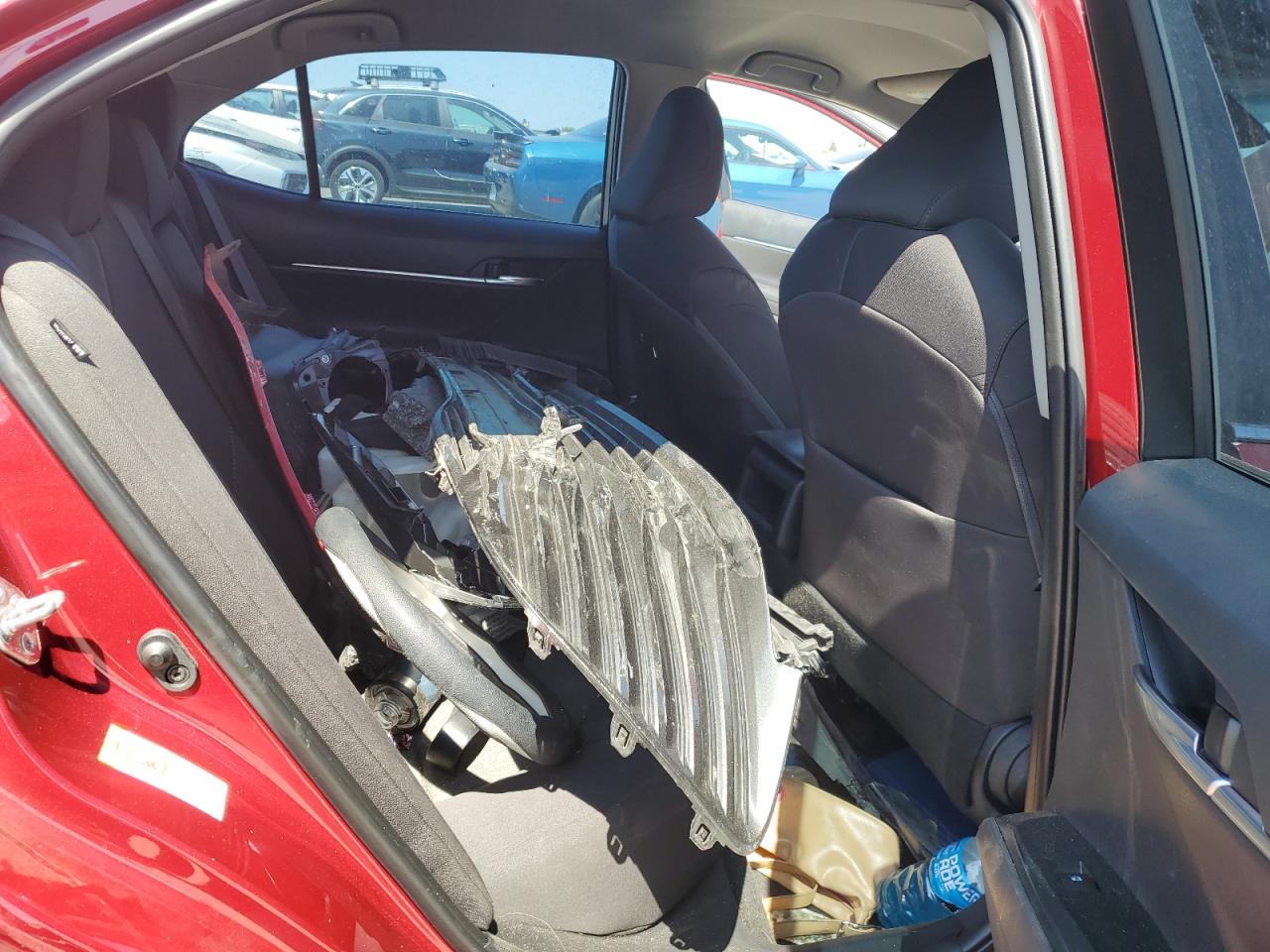 2018 Toyota Camry L VIN: 4T1B11HK7JU633215 Lot: 63280305