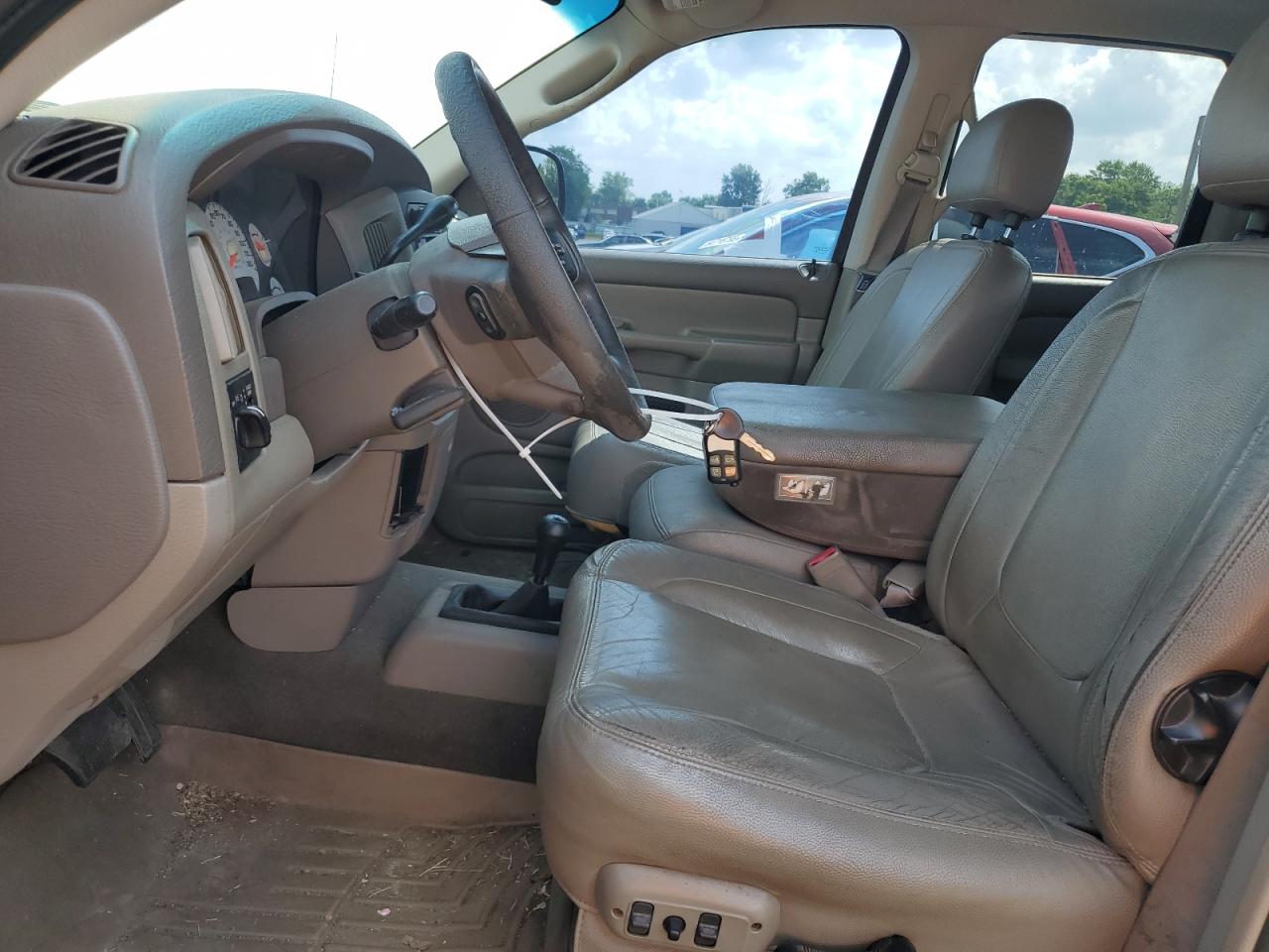 2005 Dodge Ram 1500 St VIN: 1D7HU18D35S190995 Lot: 65133695