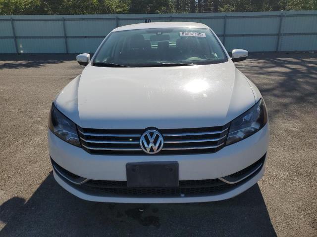 VOLKSWAGEN PASSAT 2015 White