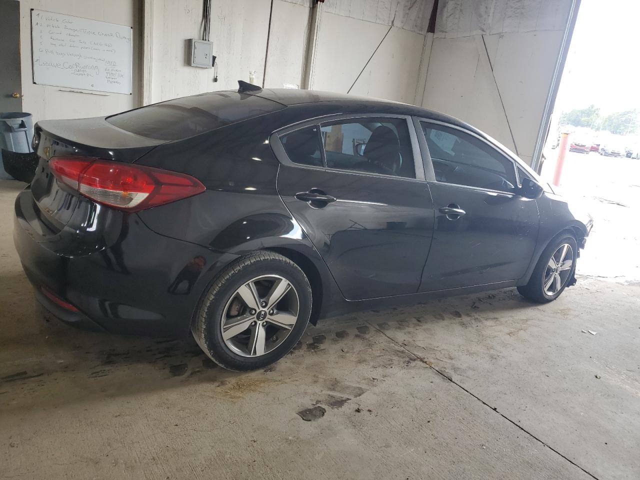 2018 Kia Forte Lx VIN: 3KPFL4A78JE258621 Lot: 66251575