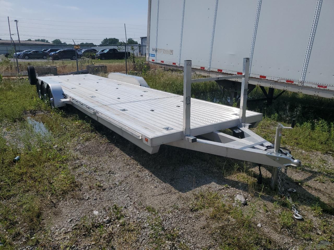 2025 Other 31Foot white null null 5KGBHHN32S1021344 photo #1