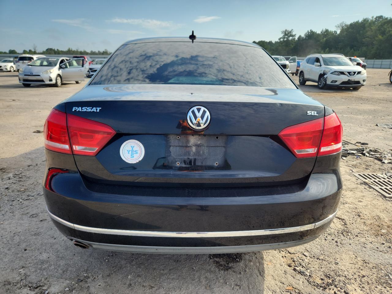 2012 Volkswagen Passat Sel VIN: 1VWCH7A3XCC076221 Lot: 64264245
