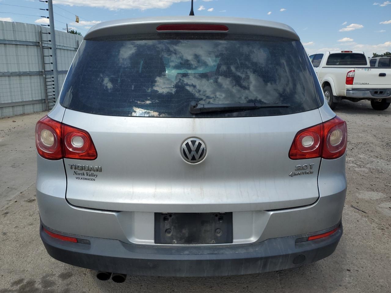 2011 Volkswagen Tiguan S VIN: WVGBV7AX3BW560671 Lot: 64298515