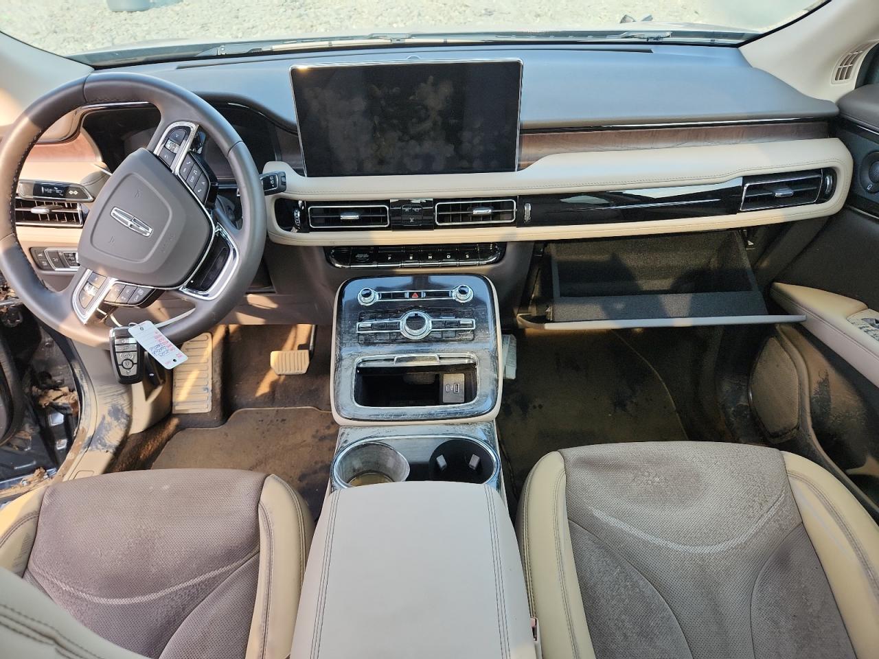 2023 Lincoln Nautilus Reserve VIN: 2LMPJ8K91PBL25772 Lot: 64322485