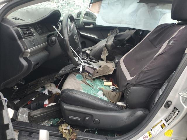  TOYOTA CAMRY 2012 Srebrny