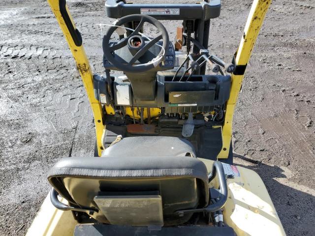  HYSTER FORKLIFT 2012 Желтый